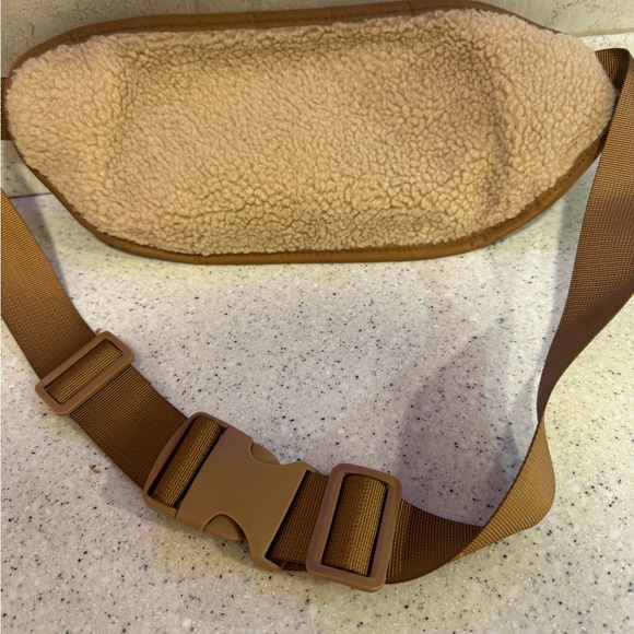 Tan and Cream Women's Fanny Pack Crossbody - Picture 4 of 8